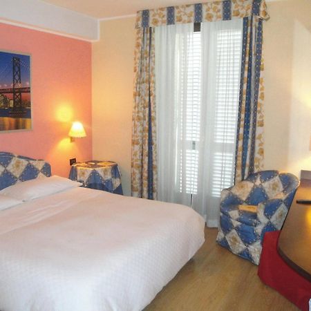 Hotel Due Mondi Turin Exterior photo